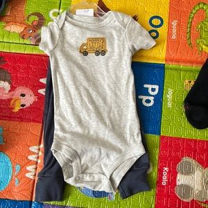 New born baby clothes